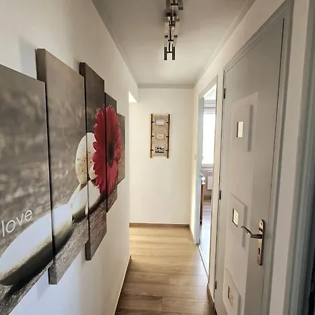 Le Belvedere + Clim + Exterieur + Parking Gratuit Apartment Les Angles (Gard)